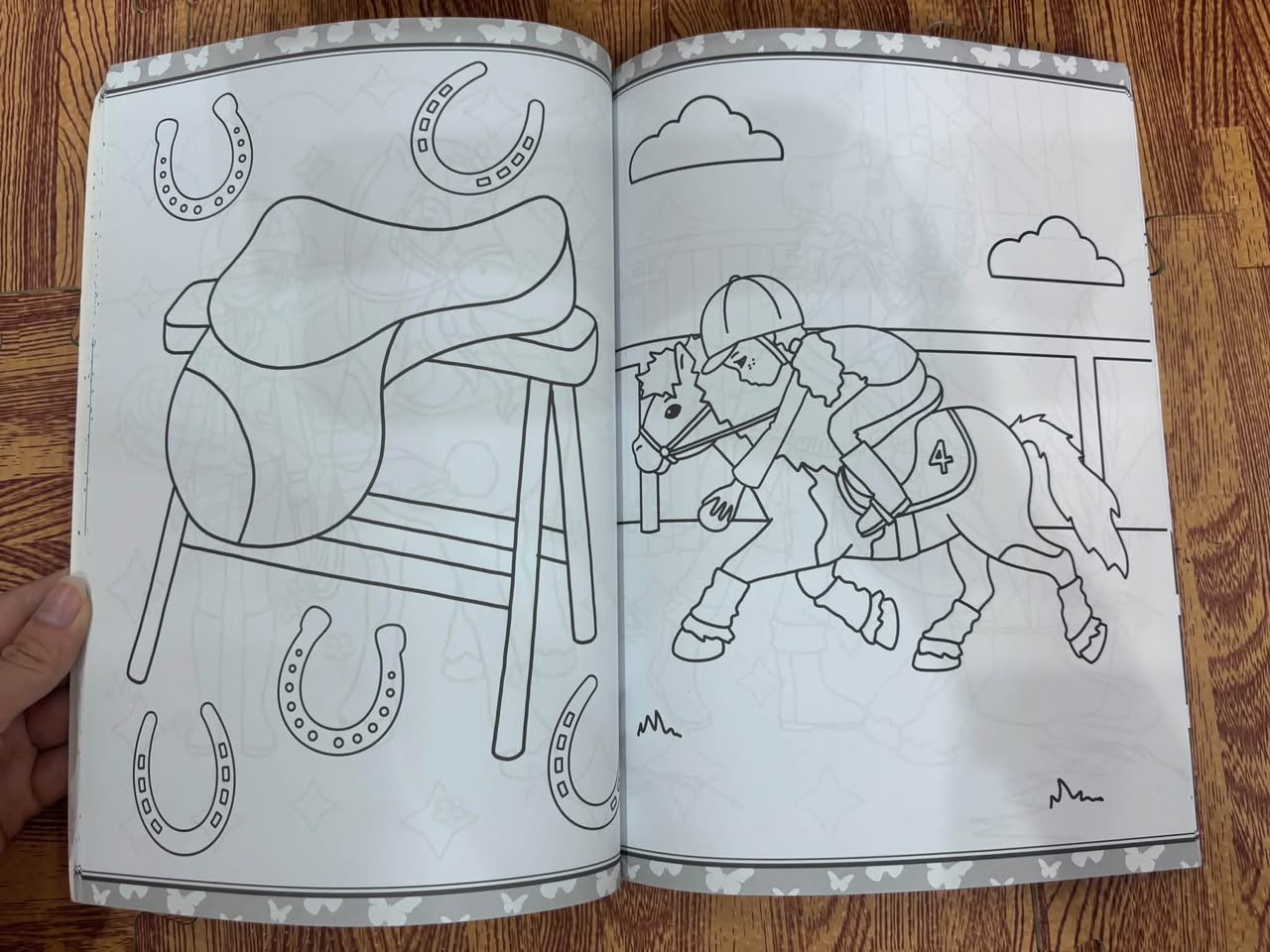 Mega Colouring Ponies – Bookoli — ảnh 2