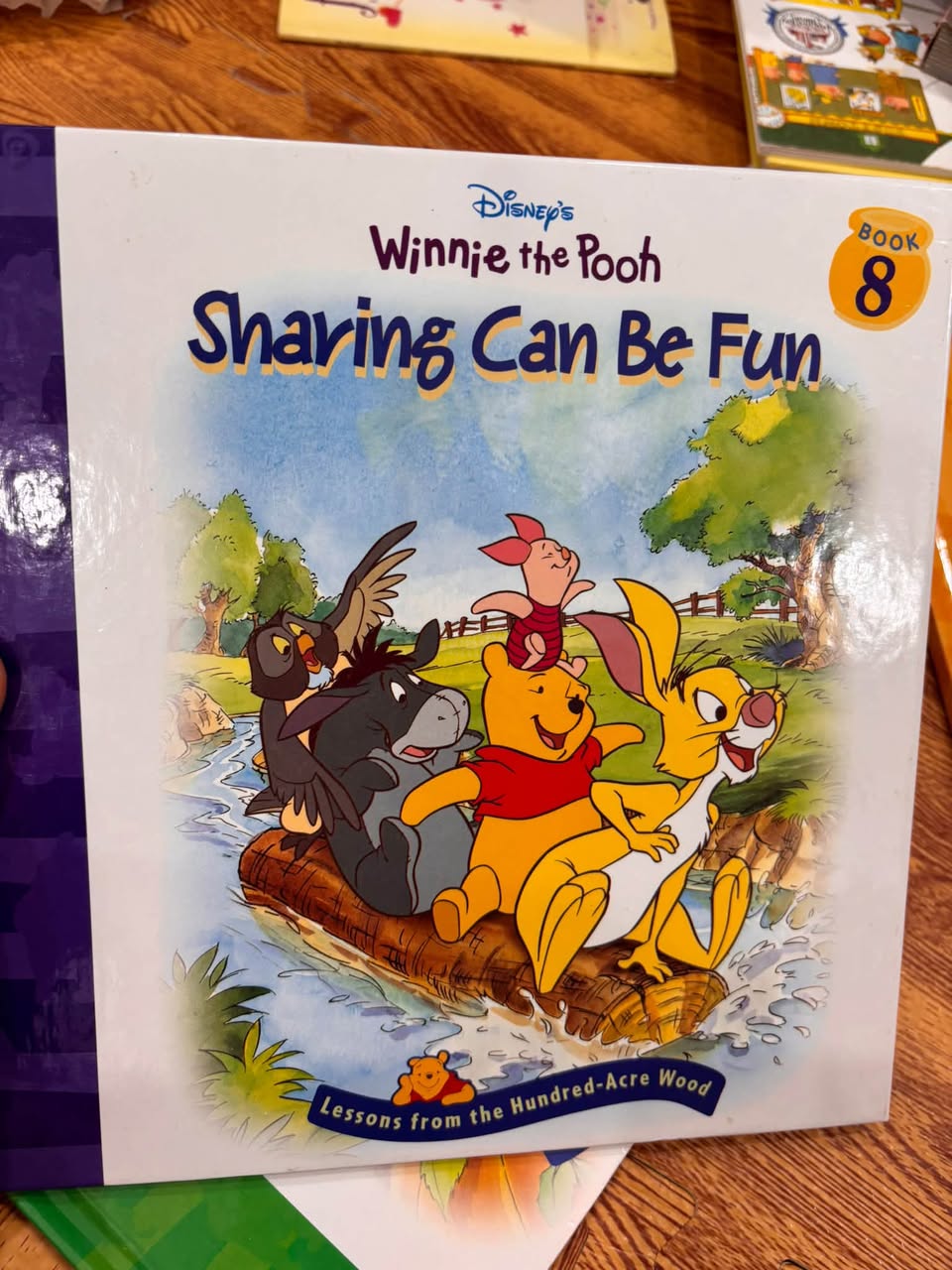 DISNEY'S WINNIE THE POOH: LESSONS FROM THE HUNDRED ACRE WOOD (SET TRUYỆN TRANH KỸ NĂNG) — ảnh 2