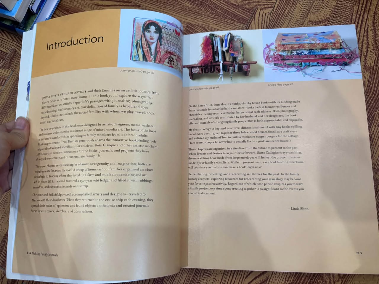 MAKING FAMILY JOURNALS: PROJECTS AND IDEAS FOR SHARING AND RECORDING MEMORIES TOGETHER — ảnh 4