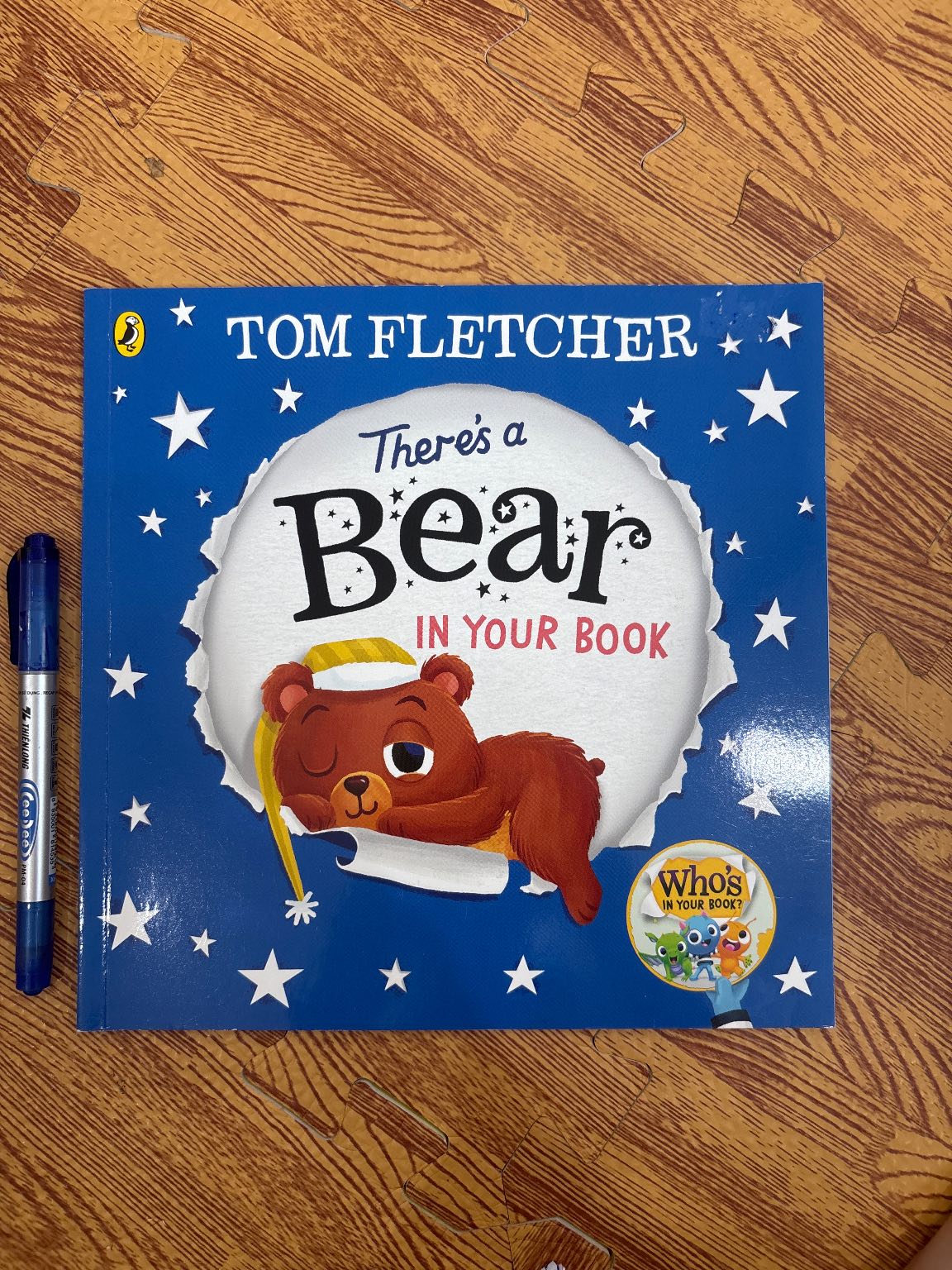 There's a Bear in Your Book — ảnh 1